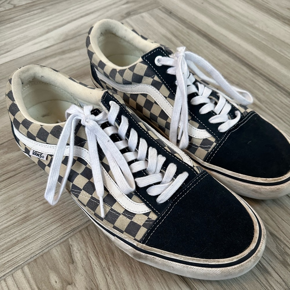 Rarely worn vans skateboard shoes.